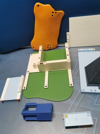 14 pezzi Playmobil (anni 1998-2007-2008)