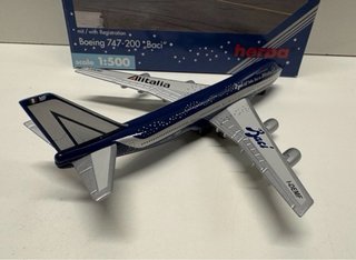 Avión Boeing 747-200 ALITALIA “Baci” Herpa 1/500 de segunda mano