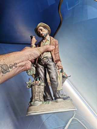Lámpara de sobremesa con figura porcelana, capodimonte