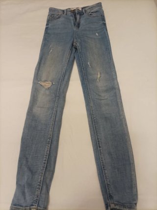Pantalones vaqueros mujer desgastados