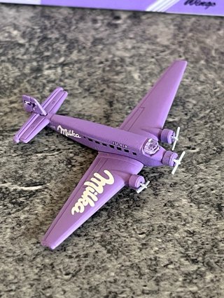 Avión Junkers Ju 52 MILKA Herpa 1:500
