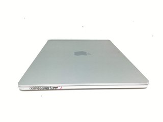 portatil apple apple macbook air m3 8-core 4.0 15 (10gpu) (2024) (a3114)