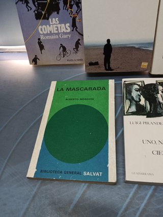 Lote 7 libros, autores contemporáneos, Umberto Eco, Paul Theroux, Franz Kafka y mas