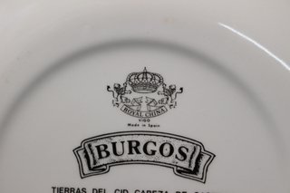 Plato de porcelana Royal China: Burgos.