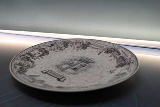 Plato de porcelana Royal China: Burgos.