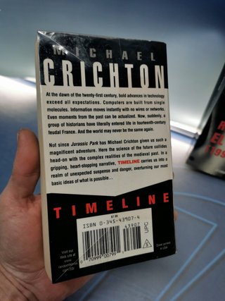 Dos libros, aprende ingles: RESCATE EN EL TIEMPO + timeline (en ingles) Michael crichton