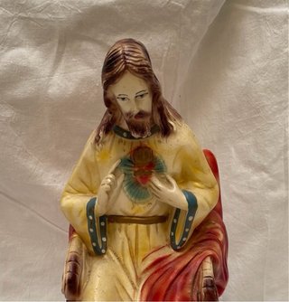 Sagrado Corazón de Jesús en trono 30cm