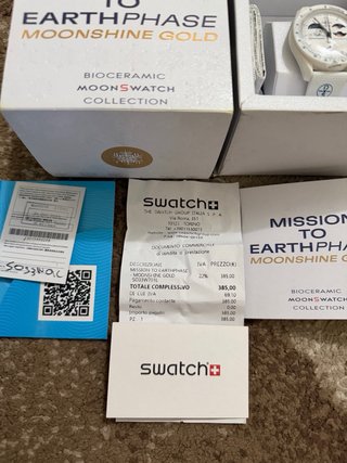 Omega x Swatch Mission to Earthphase Moonshine Gol