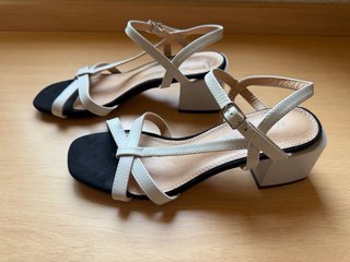 Sandalias Marypaz tacón cuadrado muy nuevas