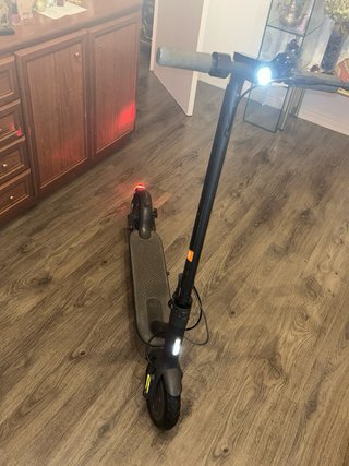 Patinete Xiaomi Mi Electric Scooter Essential