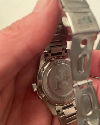 Reloj Tommy Hilfiger TH85 Crystals