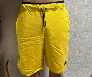 Bermudas Nike HombreTalla M -L uso solo para foto