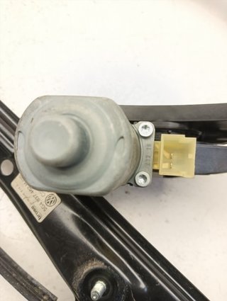 ELEVALUNAS DELANTERO DERECHO VOLKSWAGEN GOLF VII