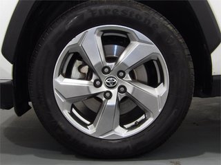 TOYOTA Rav4 2.5l 220H Advance