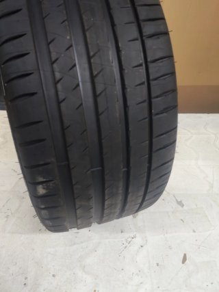 Neumático Michelin Pilot Sport 4 245/40ZR18