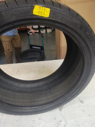 Neumático Michelin Pilot Sport 4 245/40ZR18