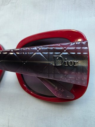 Gafas de sol Christian Dior en color gris y rojo