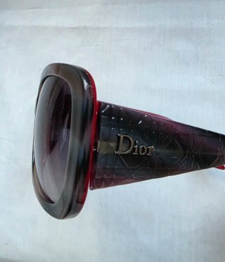 Gafas de sol Christian Dior en color gris y rojo