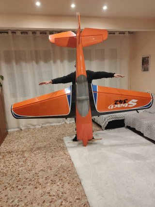 Avión RC de madera con batería