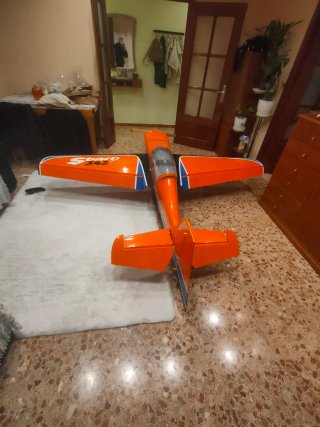 Avión RC de madera con batería