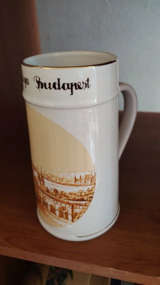 Tazze souvenir posti assortiti di diverse misure