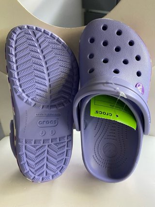 Crocs effetto confetti viola/multi TG.33/34