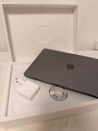 MacBook Air (2024) M3 8GB 512GB SSD Gris 15,3