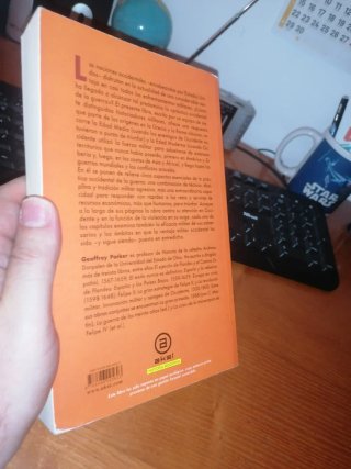 Libro: HISTORIA DE LA GUERRA Geoffrey Parker