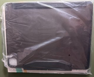 Funda Trifold ESR iPad Pro 12.9