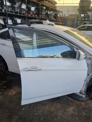 PUERTA DELANTERA DERECHA Hyundai i40 cw (VF)(2011->)