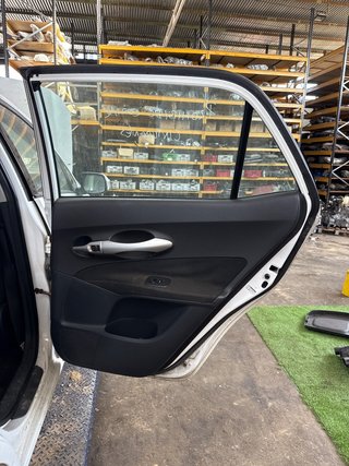 PUERTA TRASERA DERECHA Toyota Auris (E18)(10.2012->)