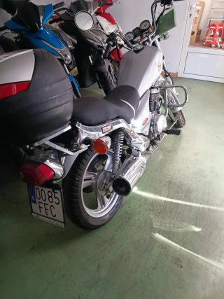 Daylim 125cc Custom Plata