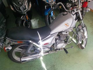 Daylim 125cc Custom Plata