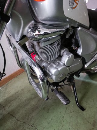 Daylim 125cc Custom Plata