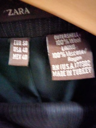 Traje de rayas negro