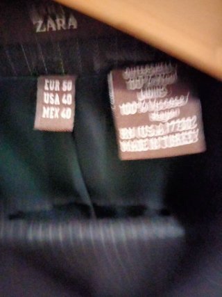 Traje de rayas negro