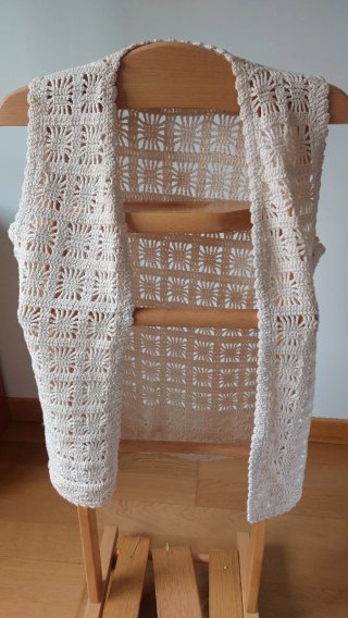 Chaleco de ganchillo beige talla única