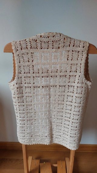 Chaleco de ganchillo beige talla única