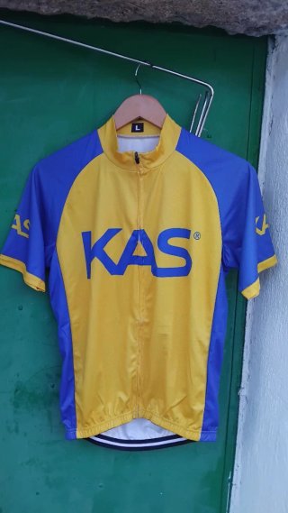 Maillot y culotte KAS ciclismo