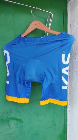 Maillot y culotte KAS ciclismo