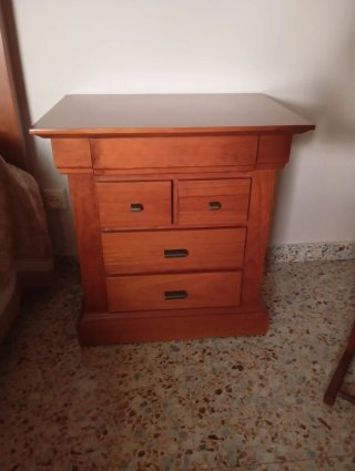 Dormitorio de matrimonio de madera
