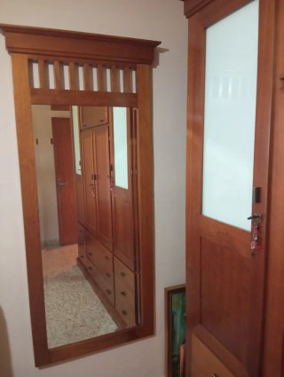 Dormitorio de matrimonio de madera