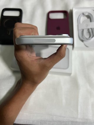 iPhone 17 Pro Max silver
