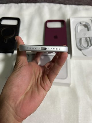 iPhone 17 Pro Max silver
