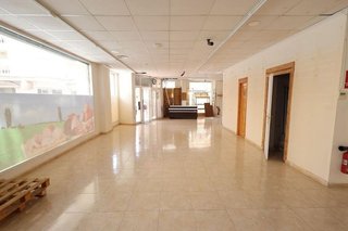 Local comercial en venta en Playa del Cura en Torrevieja