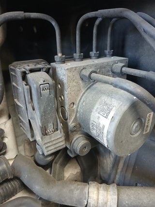 ABS Hyundai i40 cw (VF)(2011->)