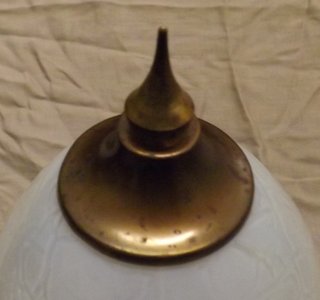 Lampada vintage vetro opalino ottone