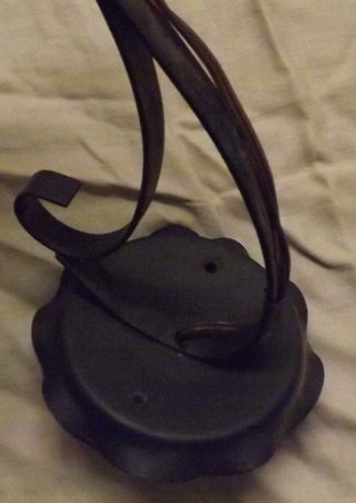 Lampada vintage vetro opalino ottone