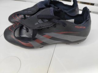 Botas de fútbol Adidas Predator Negras/Rojas