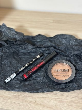 Set Rimmel: Delineador, Máscara y Polvos Iluminado